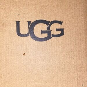 UGG Black Boots for Ultimate Comfort and Style